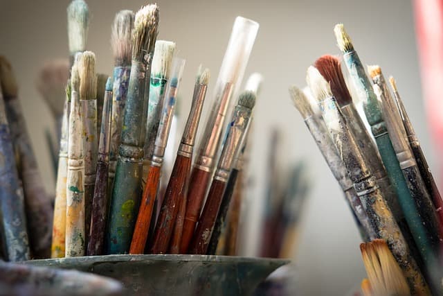 10 Essential Tips for Crafting Your Unique Music Brand
